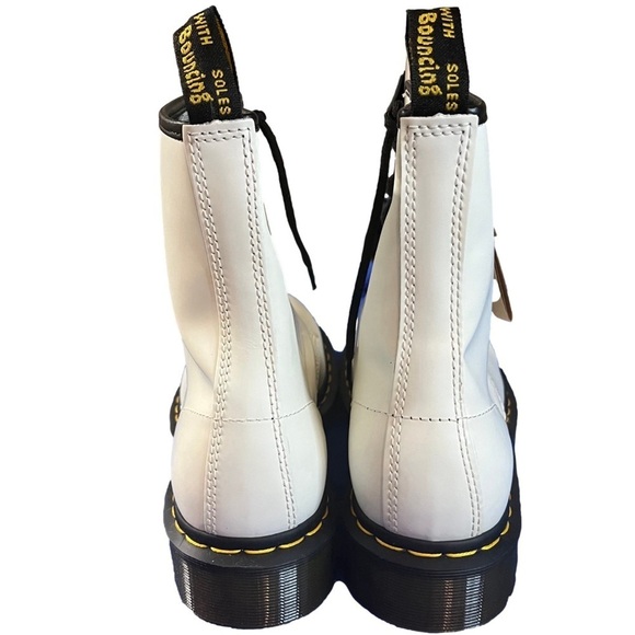 Dr. Martens Women's 1460 Smooth Leather Lace Up Boots, Size 10 - Picture 3 of 11